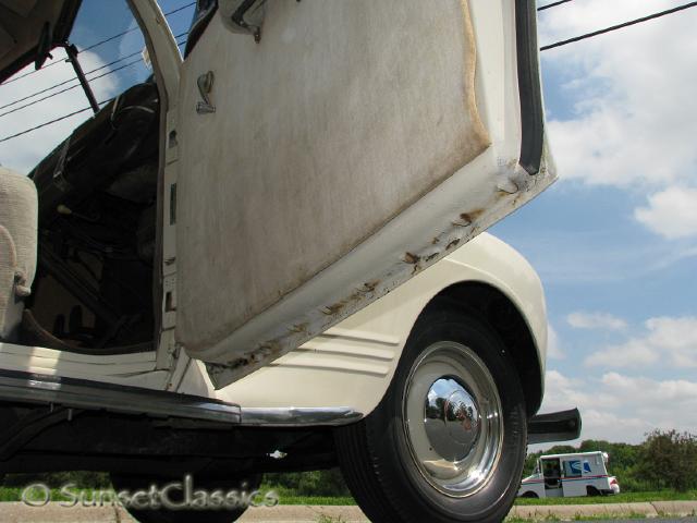1941-plymouth-special-deluxe-280.jpg