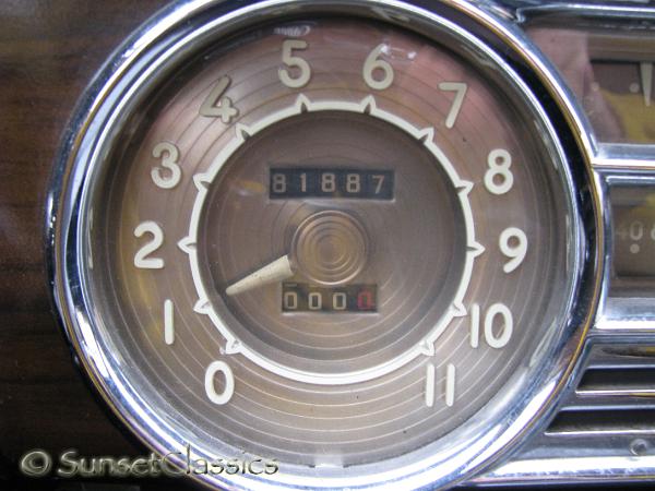 1949-packard-limo-743.jpg