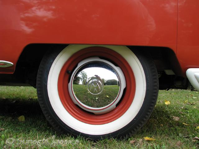 1957-23-window-bus-495.jpg