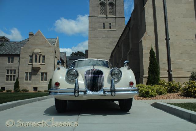 1959-jaguar-xk150-699.jpg