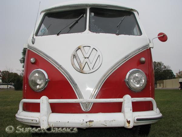 1961-deluxe-vw-bus-046.jpg