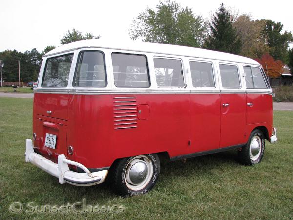 1961-deluxe-vw-bus-053.jpg