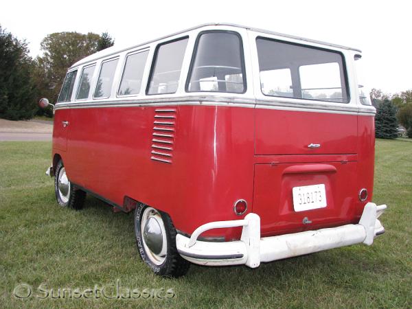 1961-deluxe-vw-bus-057.jpg