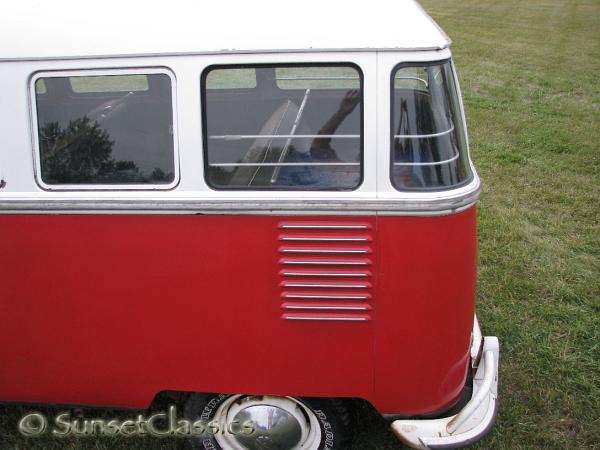 1961-deluxe-vw-bus-060.jpg