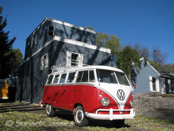 1961-deluxe-vw-bus-089.jpg