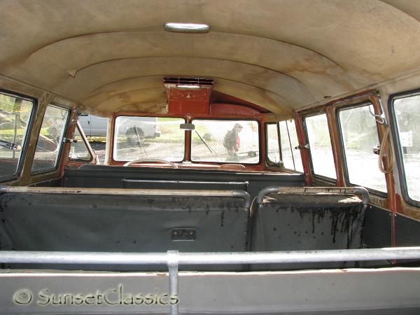 1961-deluxe-vw-bus-102.jpg