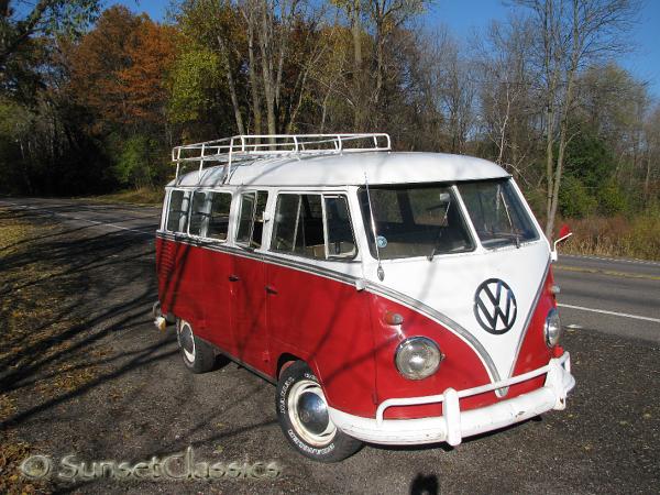 1961-deluxe-vw-bus-108.jpg