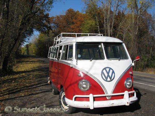 1961-deluxe-vw-bus-115.jpg