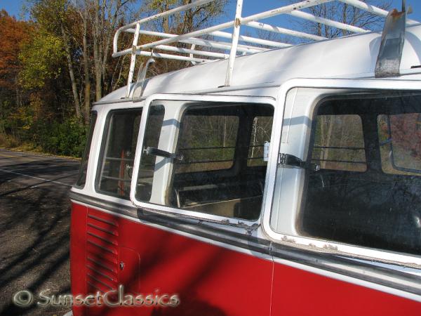 1961-deluxe-vw-bus-119.jpg