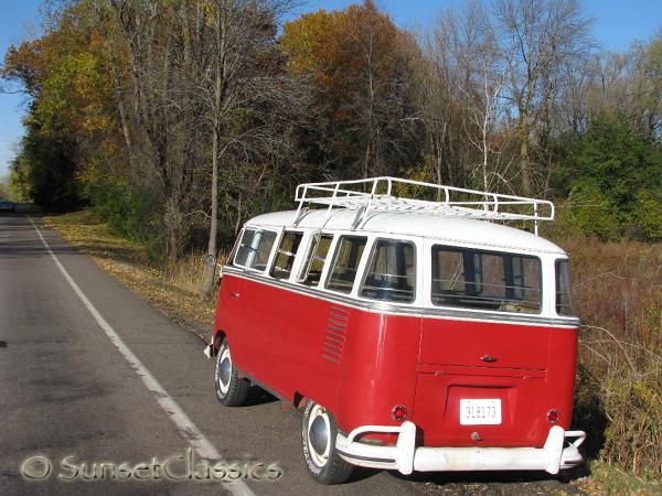 1961-deluxe-vw-bus-124.jpg