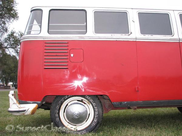 1961-deluxe-vw-bus-125.jpg