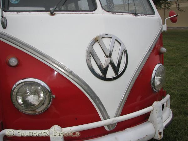 1961-deluxe-vw-bus-130.jpg