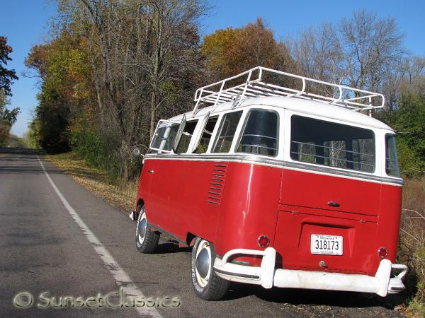 1961-deluxe-vw-bus-136.jpg