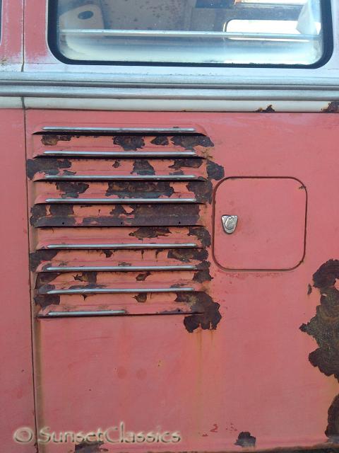 1963-vw-23-window-bus-033.jpg