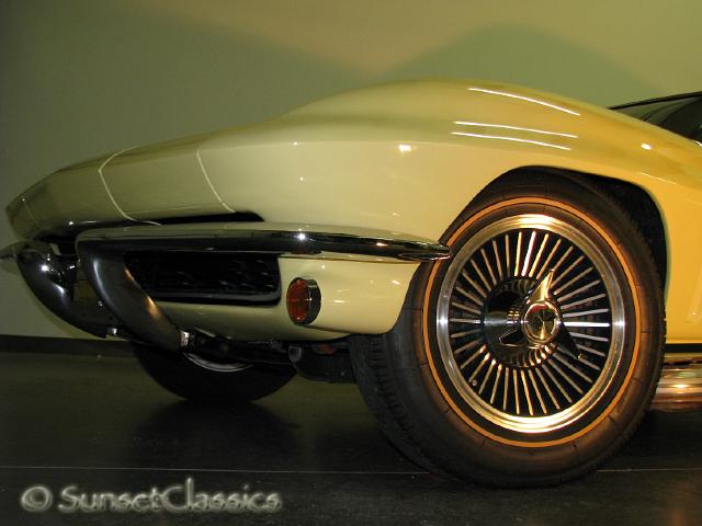 1965-corvette-stingray-396-597.jpg