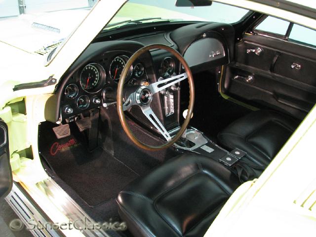 1965-corvette-stingray-396-415.jpg