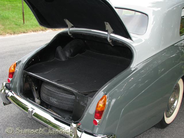 1965-rolls-royce-silver-cloud-095.jpg