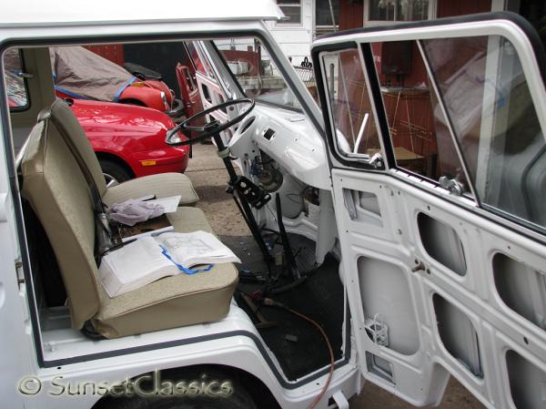 1966-vw-bus-benchseat-140.jpg