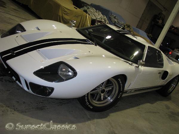 1966-ford-gt40-579.jpg