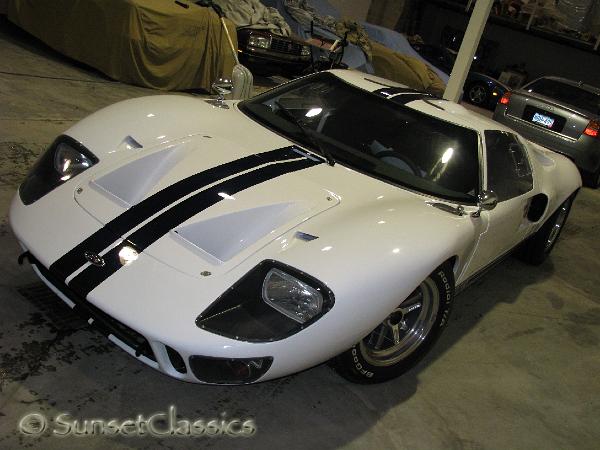 1966-ford-gt40-580.jpg