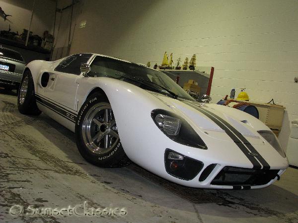 1966-ford-gt40-582.jpg