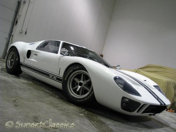 1966-ford-gt40-605.jpg