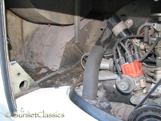 1966-vw-walk-through-bus-910.jpg
