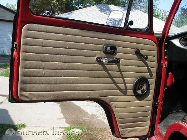 1971-vw-bus-weekender30.jpg
