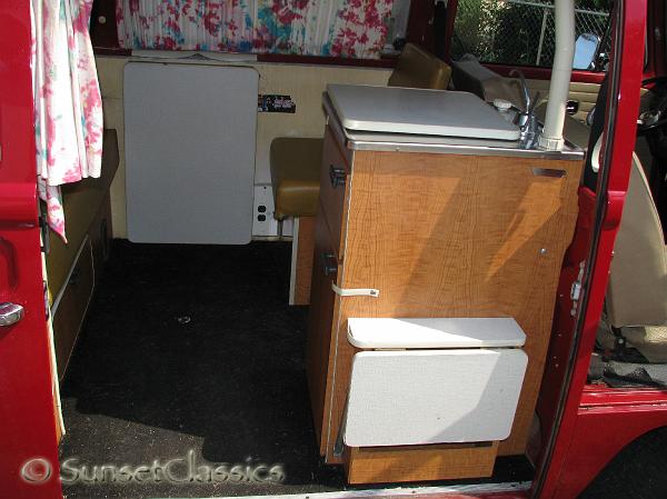 1971-vw-bus-weekender65.jpg