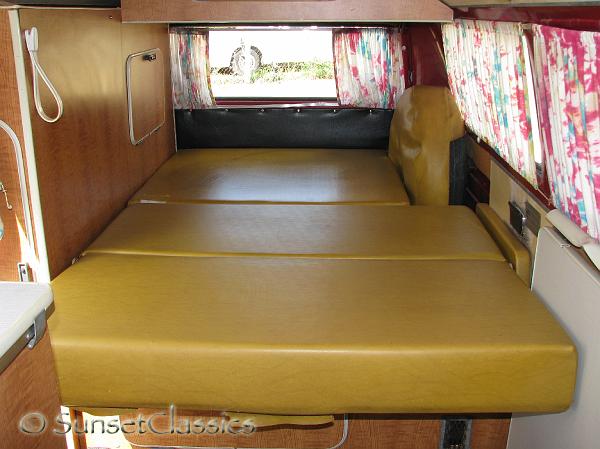 1971-vw-bus-weekender75.jpg