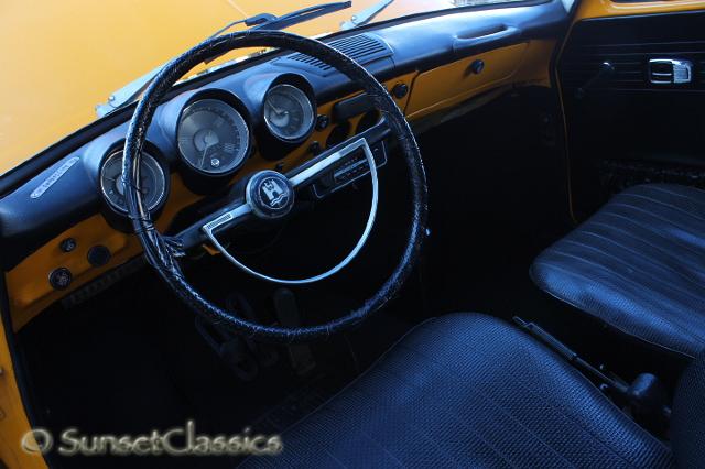1971-vw-squareback-048.jpg