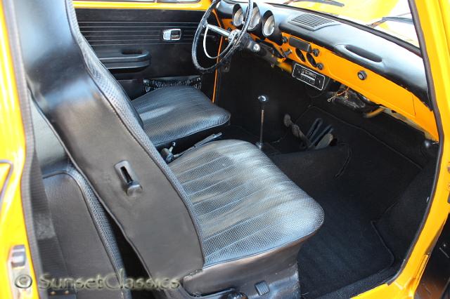 1971-vw-squareback-078.jpg