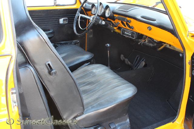 1971-vw-squareback-080.jpg