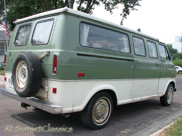 1973-econoline-camper-817.jpg