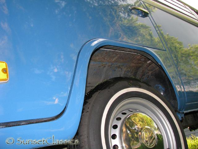 1973-vw-bus-weekender-084.jpg