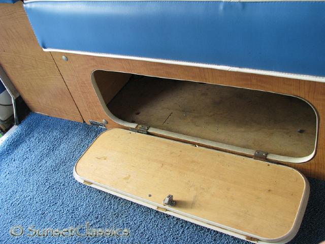 1973-vw-bus-weekender-264.jpg