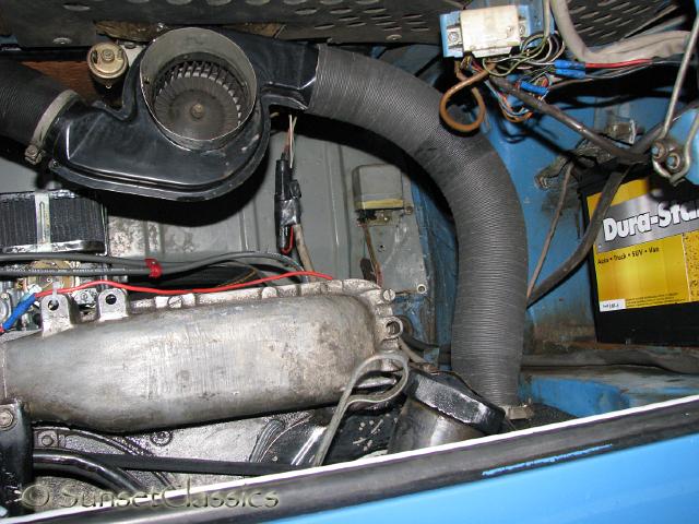 1973-vw-bus-weekender-375.jpg