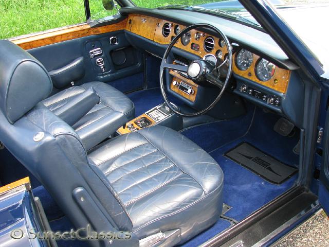 1974-rolls-royce-corniche-591.jpg