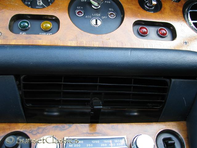 1974-rolls-royce-corniche-741.jpg
