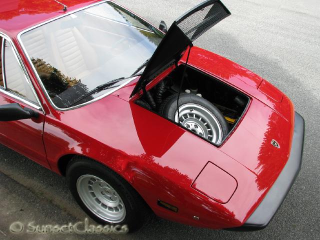 1975-lamborghini-urraco-623.jpg