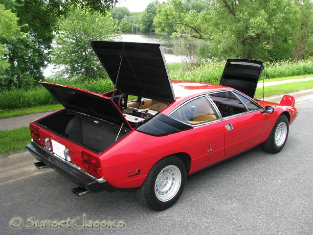 1975-lamborghini-urraco-642.jpg