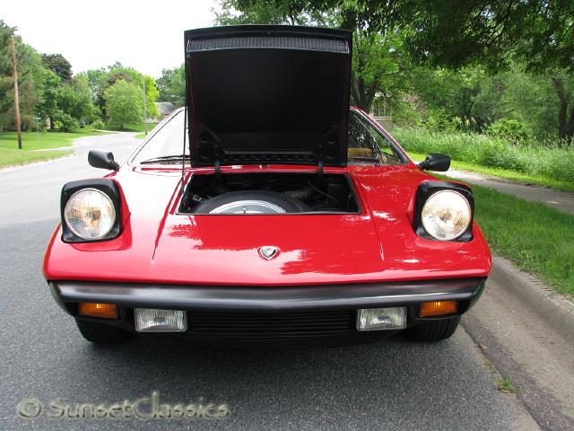 1975-lamborghini-urraco-653.jpg