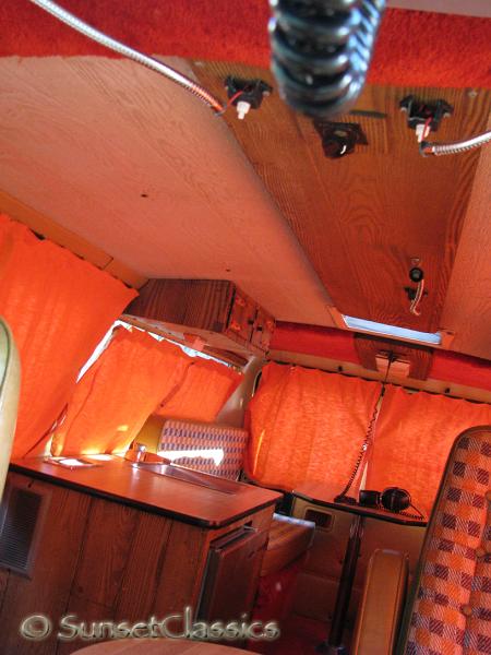 1977-ford-conversion-van-212.jpg