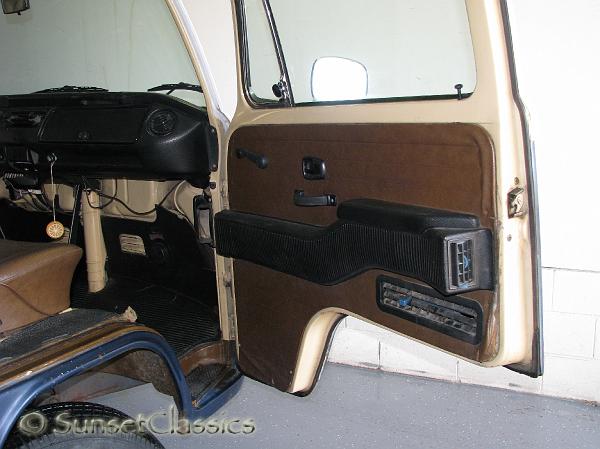 1979-vw-bus31.jpg