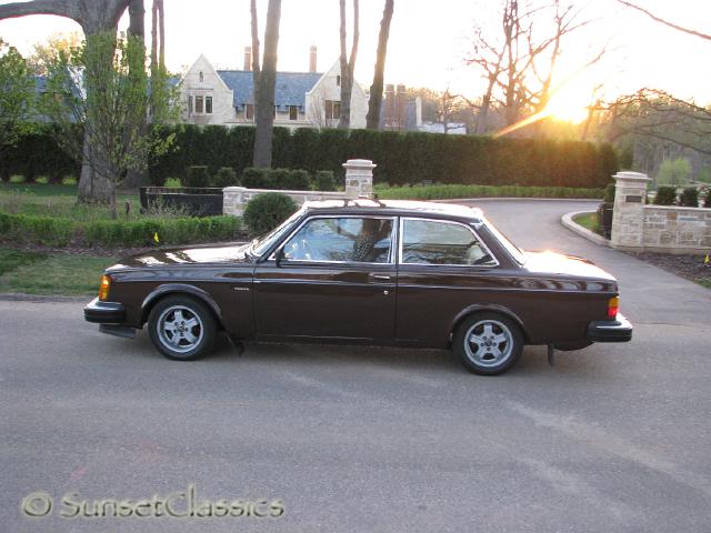 1980-volvo-380.jpg