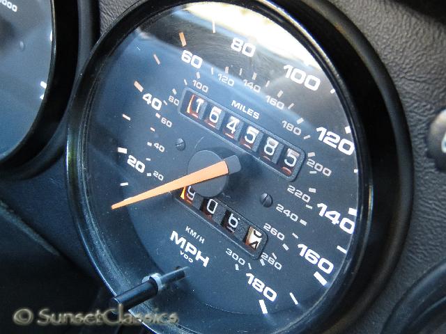 1990-porsche-carrera-005.jpg